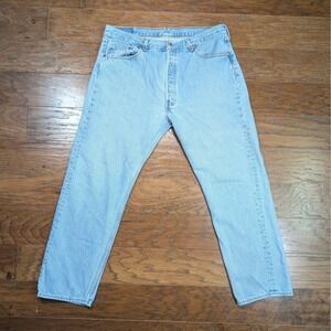 Vintage Levi's 501 Made in USA 1998 Light Wash Button Fly Mens W38 L30 Denim